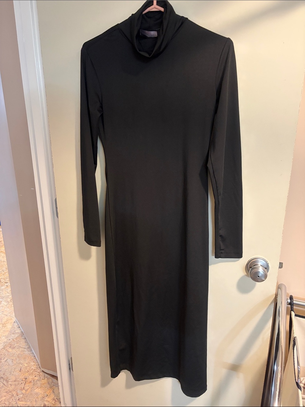 Women's Black Long-Sleeve Turtleneck Dress